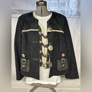Women’s GreenishBlack & linen colored Vest, Jacket and Pants